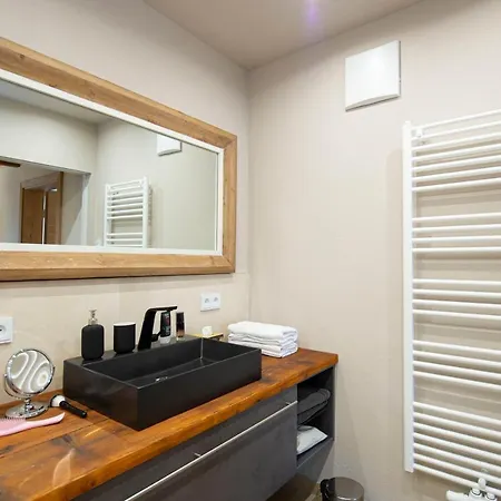 Enzian&mark Apartment *